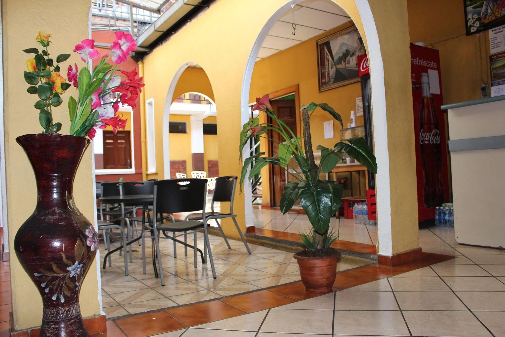 Hotel Pasadena II San Salvador Exterior photo